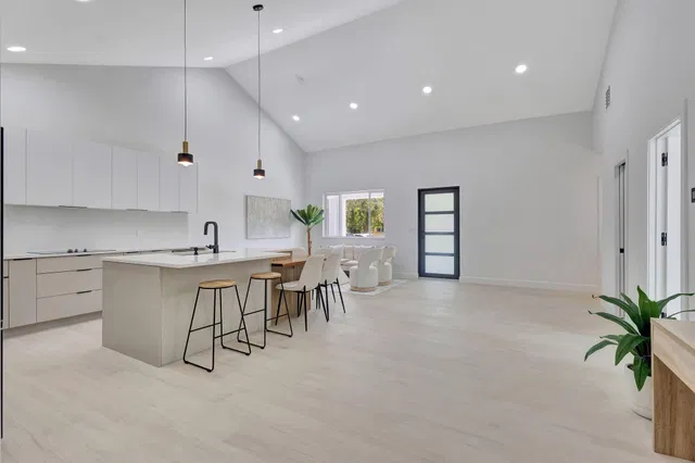 SoSo West Palm Beach Residence photo 12