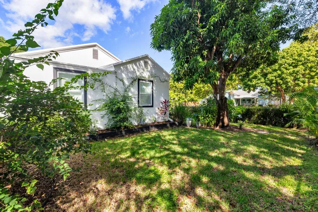 West Palm Beach Residence photo 17