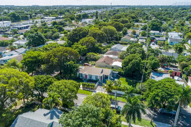 West Palm Beach Residence photo 25