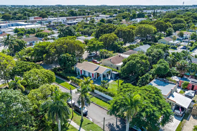 West Palm Beach Residence photo 26