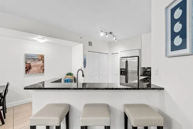 The Astor Unit 214 photo 9