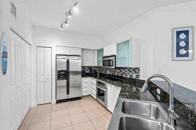 The Astor Unit 214 photo 11