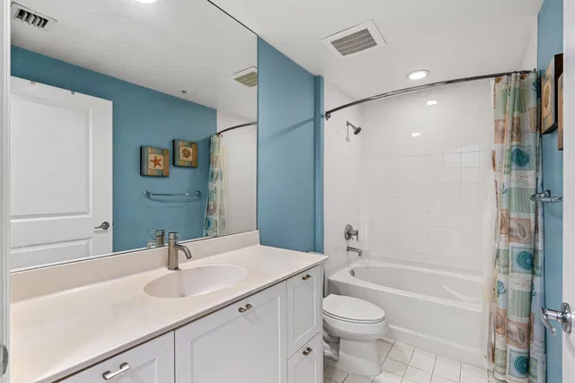 The Astor Unit 214 photo 24