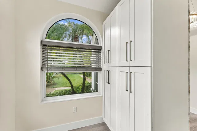 Residence photo 7