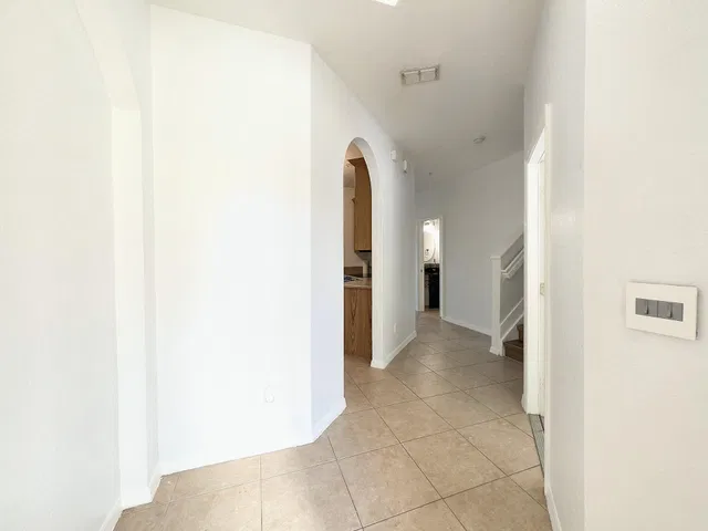 Unit 157 photo 2