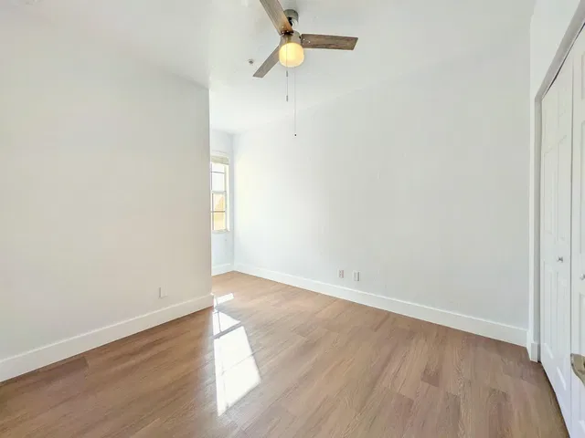 Unit 157 photo 15