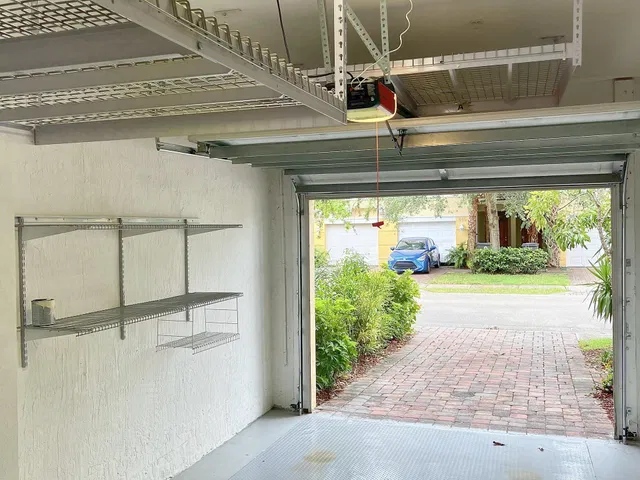 Unit 157 photo 19