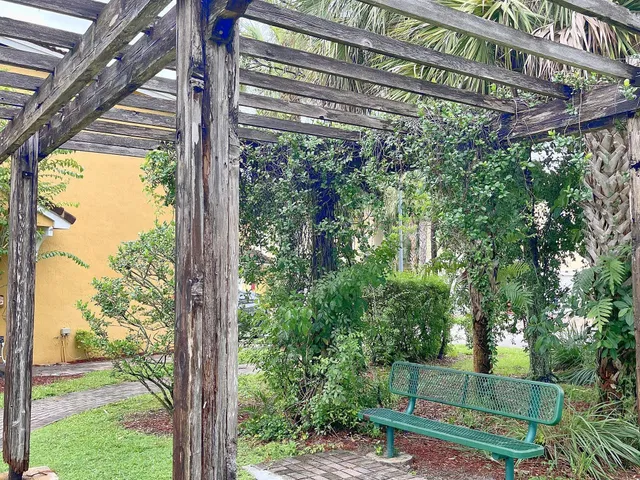 Unit 157 photo 24