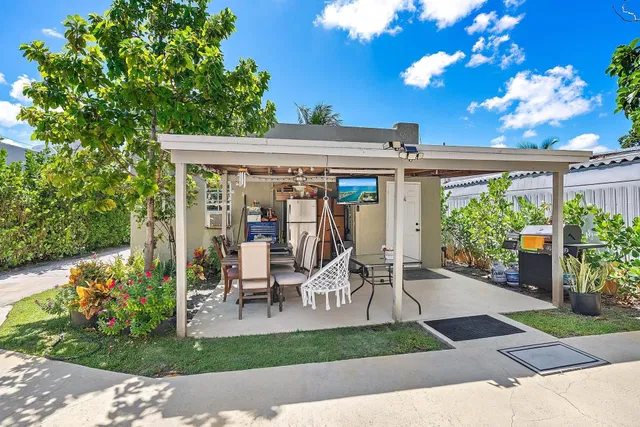 West Palm Beach Residence photo 4