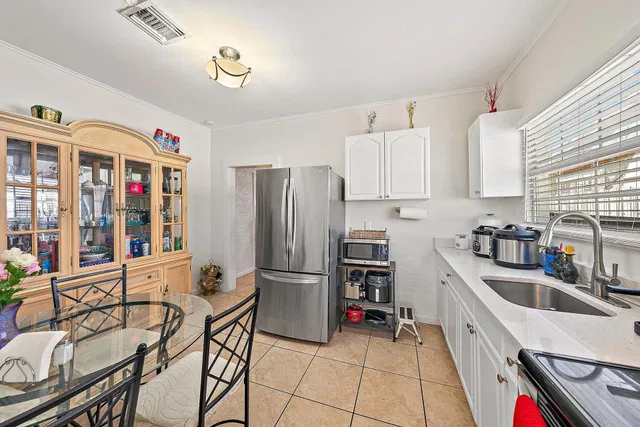 West Palm Beach Residence photo 9