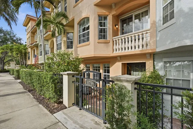 Residence photo 45