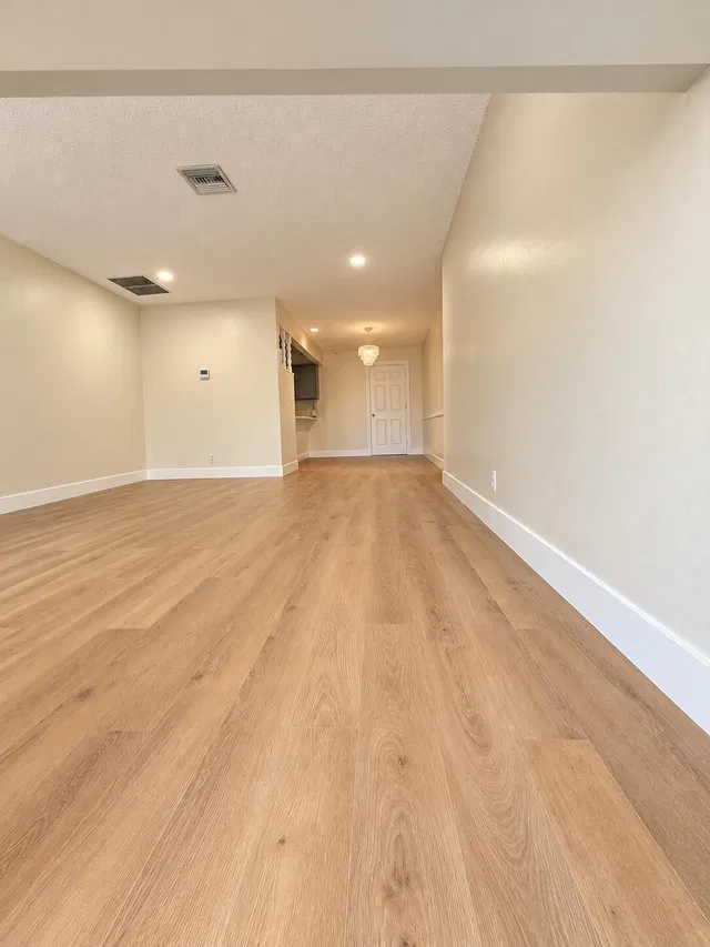  Residence photo 5