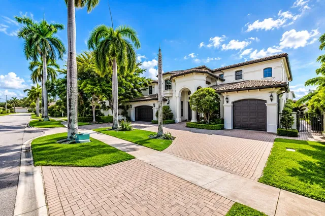 Boca Harbour Residence photo 4