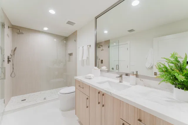 Boca Harbour Residence photo 35