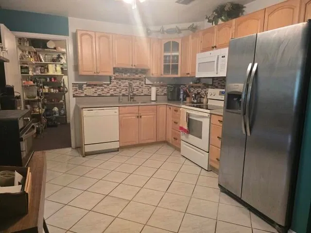  Residence photo 15