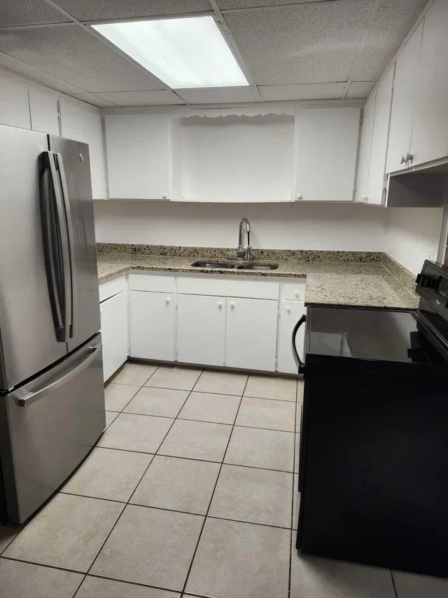 Residence photo 6