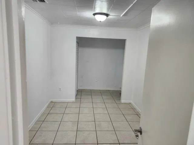 Residence photo 10