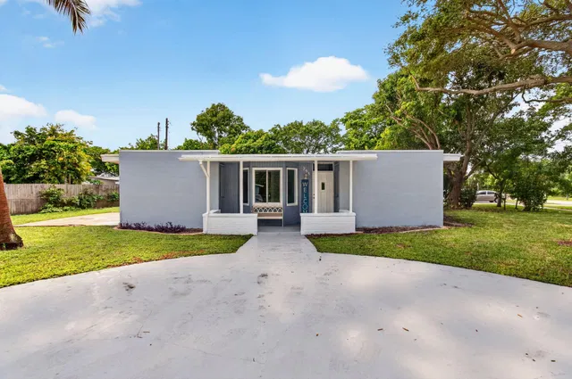Residence photo 2