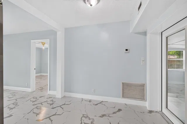 Residence photo 21