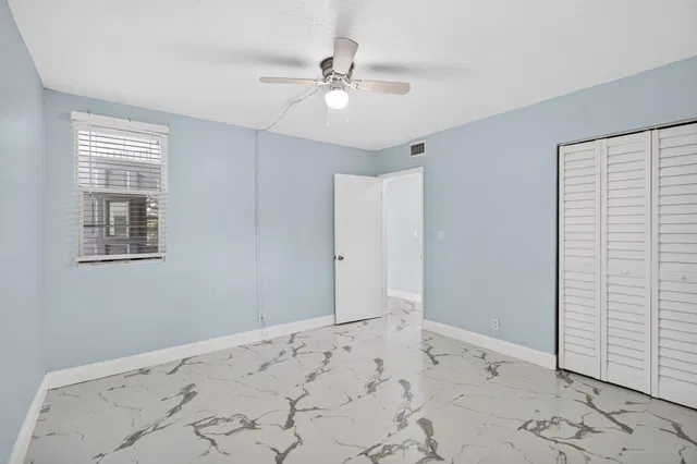 Residence photo 24