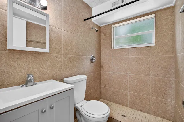 Residence photo 25