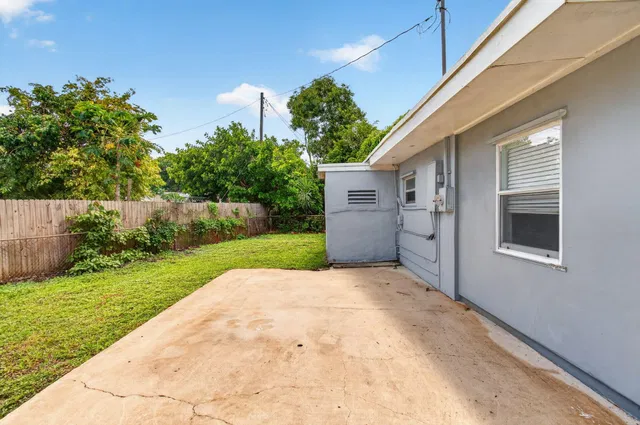 Residence photo 47