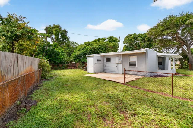 Residence photo 48