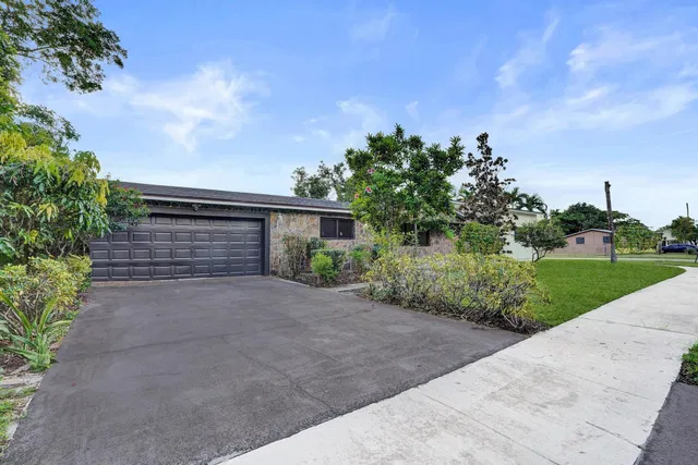 Residence photo 3