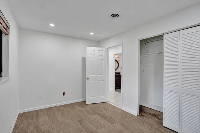 Residence photo 22