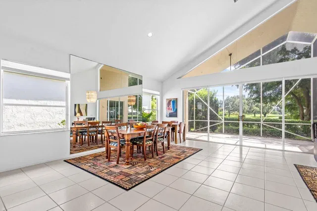 Residence photo 10