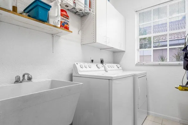 Residence photo 22