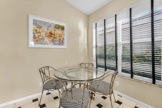  Residence photo 18