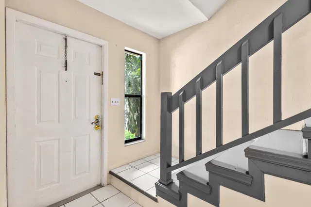 Residence photo 4