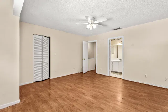 Residence photo 14