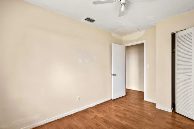 Residence photo 17