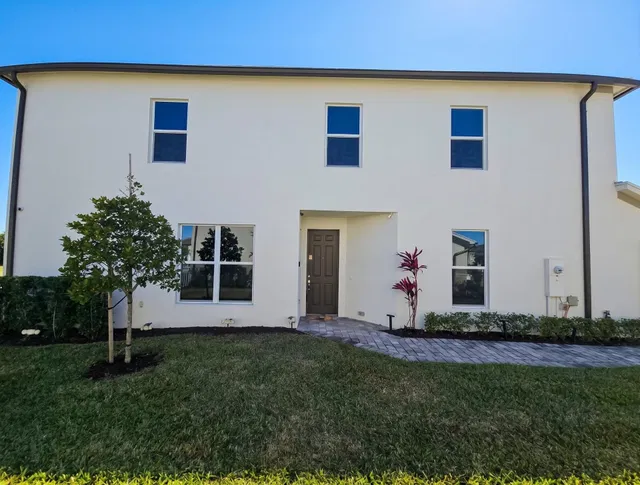Residence photo 2