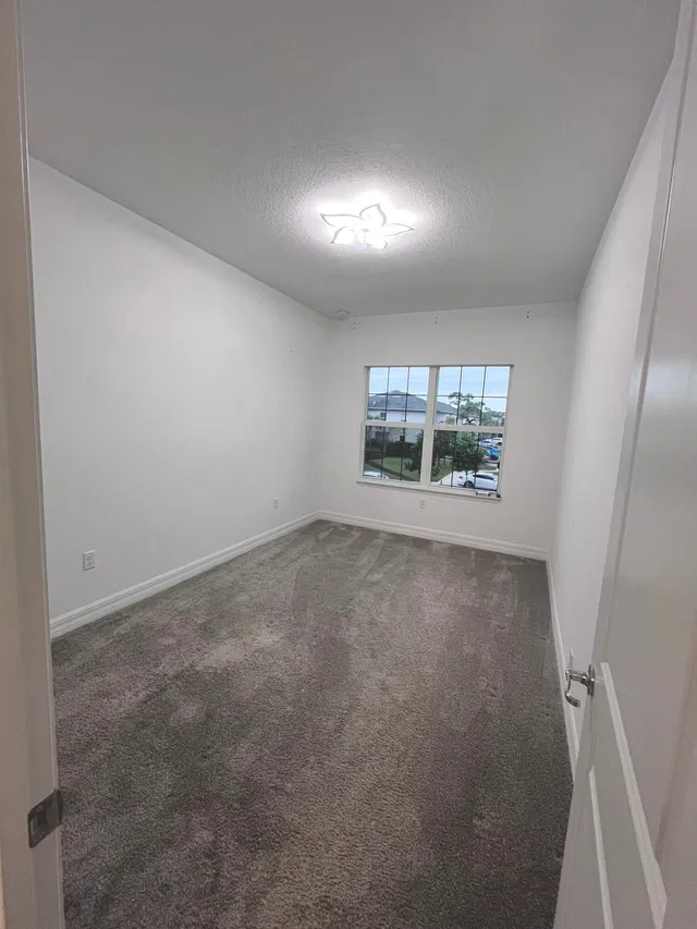 Residence photo 24