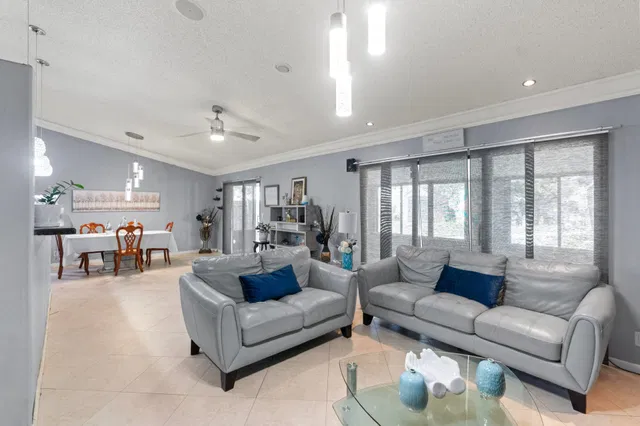  Residence photo 14