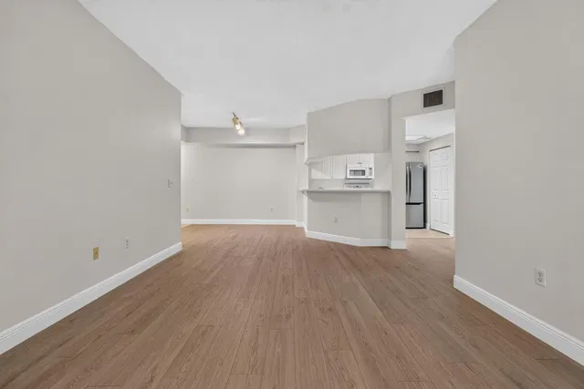  Residence photo 12