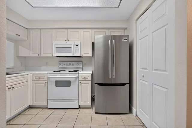 Residence photo 14