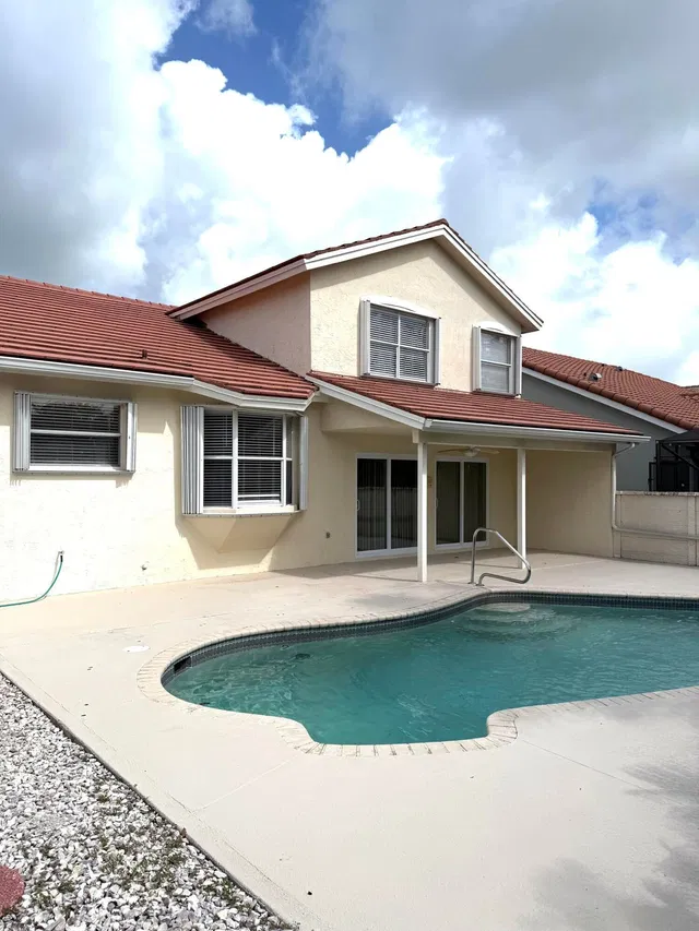 Residence photo 53