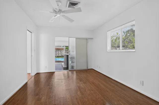 Residence photo 14