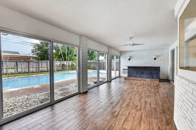 Residence photo 15