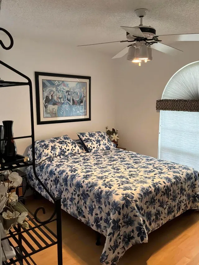  Residence photo 8