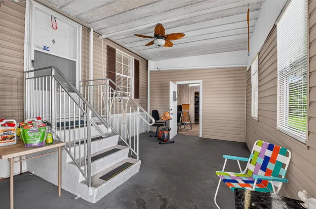 Unit 33 photo 29