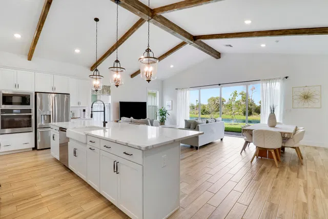  Residence photo 8