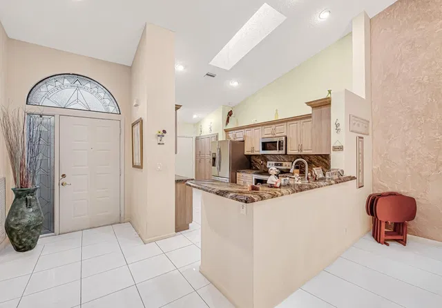 Residence photo 17