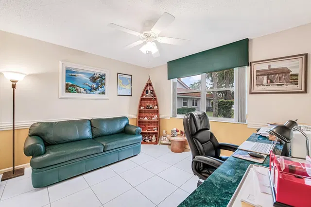 Residence photo 36