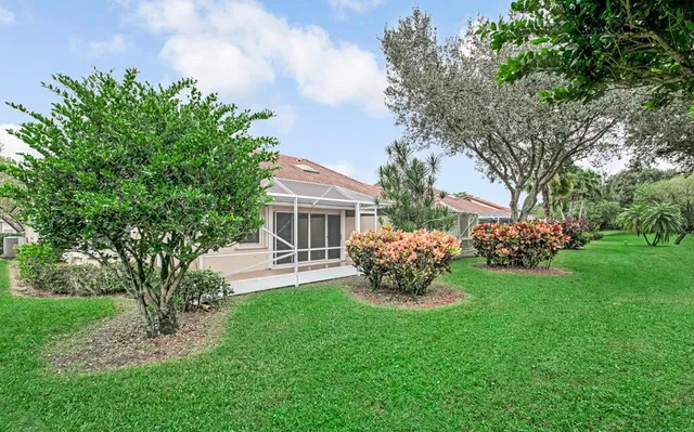 Residence photo 43