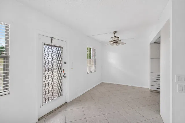  Residence photo 18